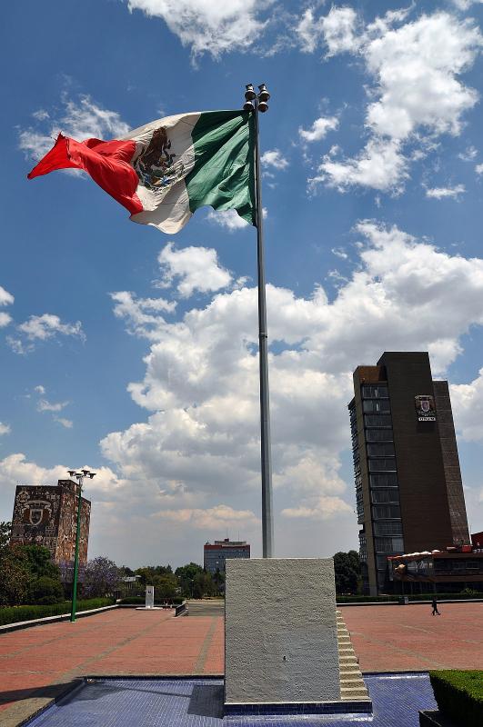 UNAM, die riesige Universitaet Mexiko Stadts